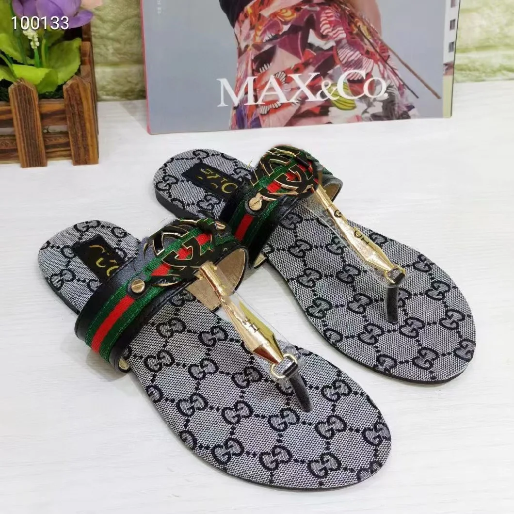 Summer Fashion Classical Simple Ladies Leather Slippers Beach Holiday Women Flip-Flops Slippers