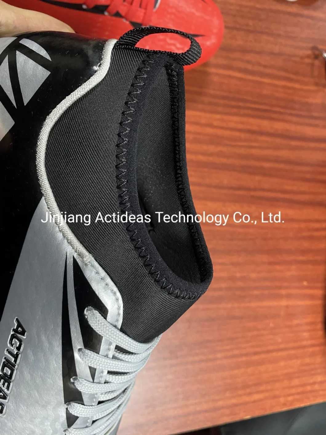 Branded Men Shoes Quality Wholesale Football Training Boots Soccer Shoes