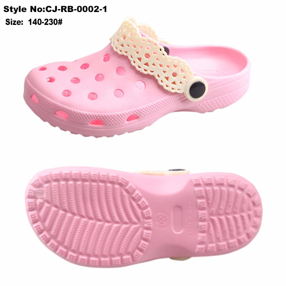 Fashion Summer Style Girl Holey Clogs with Lace Back Strap